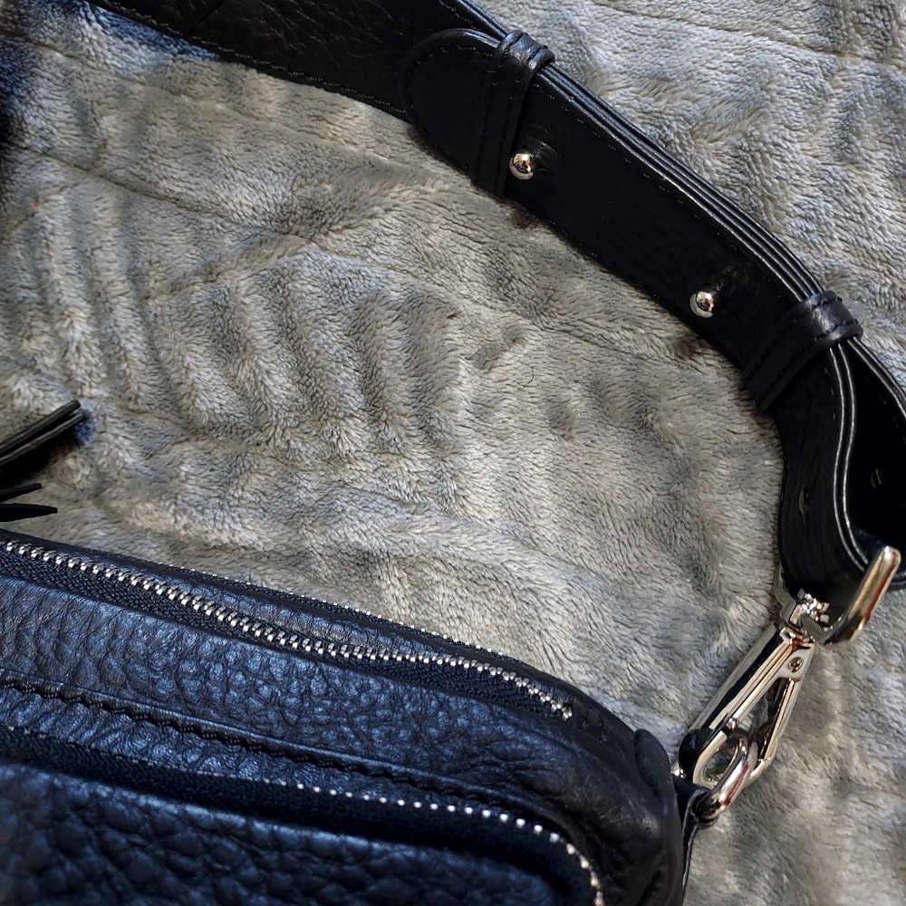 ASOS Black Leather Camera Crossbody Bag - Picture 6 of 13